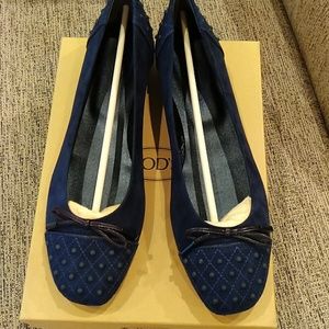 Tod's Women Suede Studded Ballet Flats